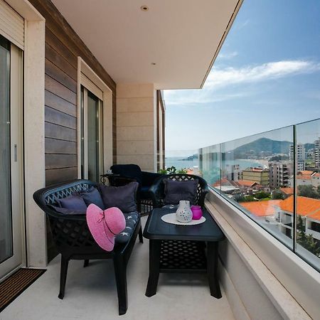 Apartment With Sea View Рафаиловичи Екстериор снимка