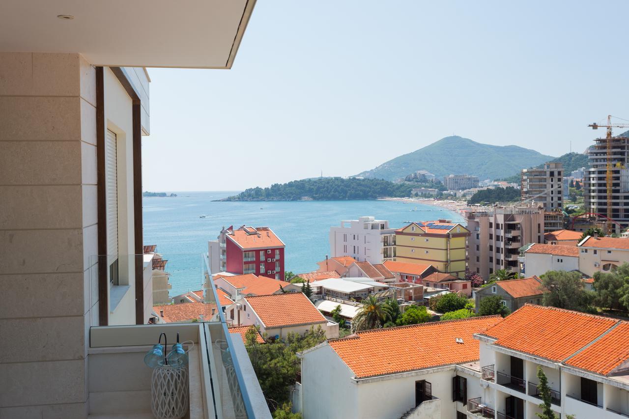 Apartment With Sea View Рафаиловичи Екстериор снимка