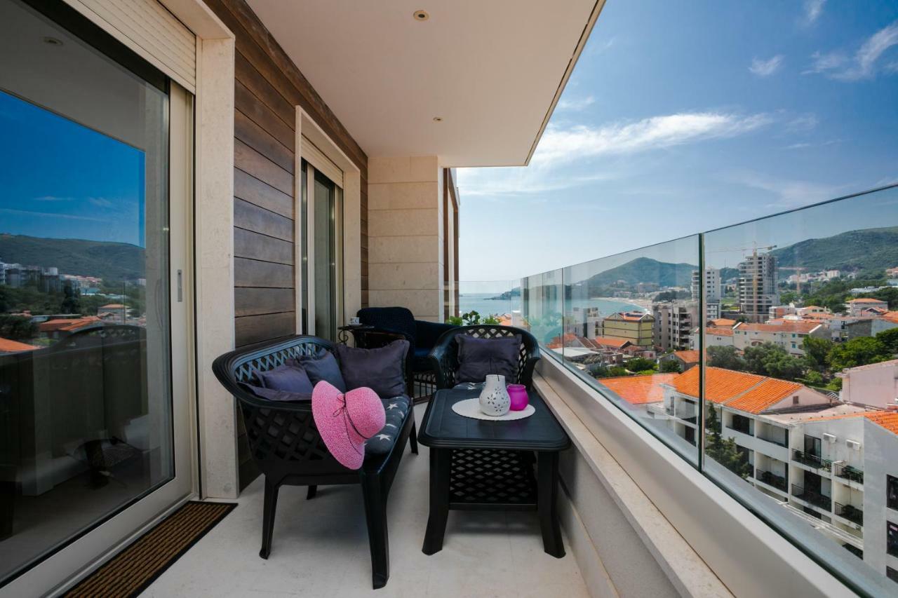 Apartment With Sea View Рафаиловичи Екстериор снимка