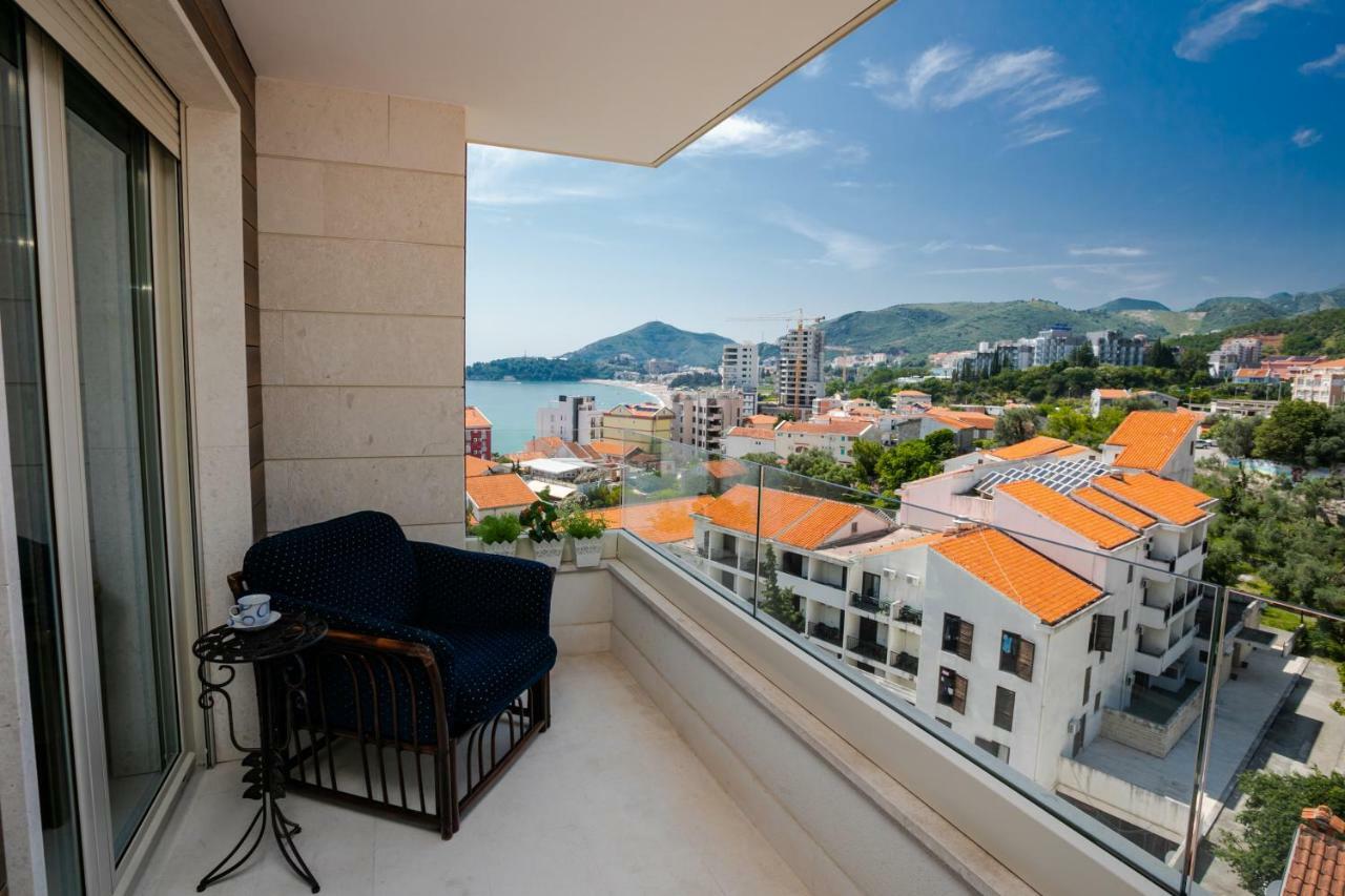 Apartment With Sea View Рафаиловичи Екстериор снимка